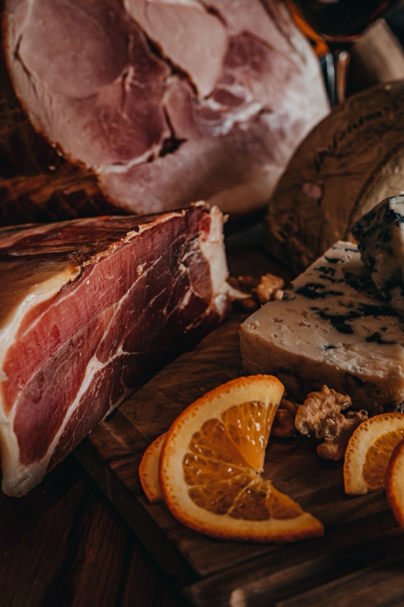 Salumi e formaggi
